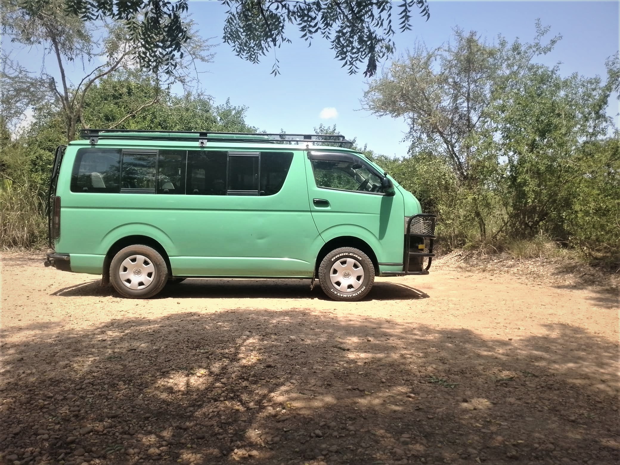 Safari Van with Pop Up For Renting